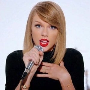Taylor Swift Auction Package That Includes Concert Tickets, Hotel and Airfare For 2