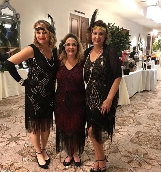 How to Plan A Great Gatsby Theme Party: Decoration Tips!