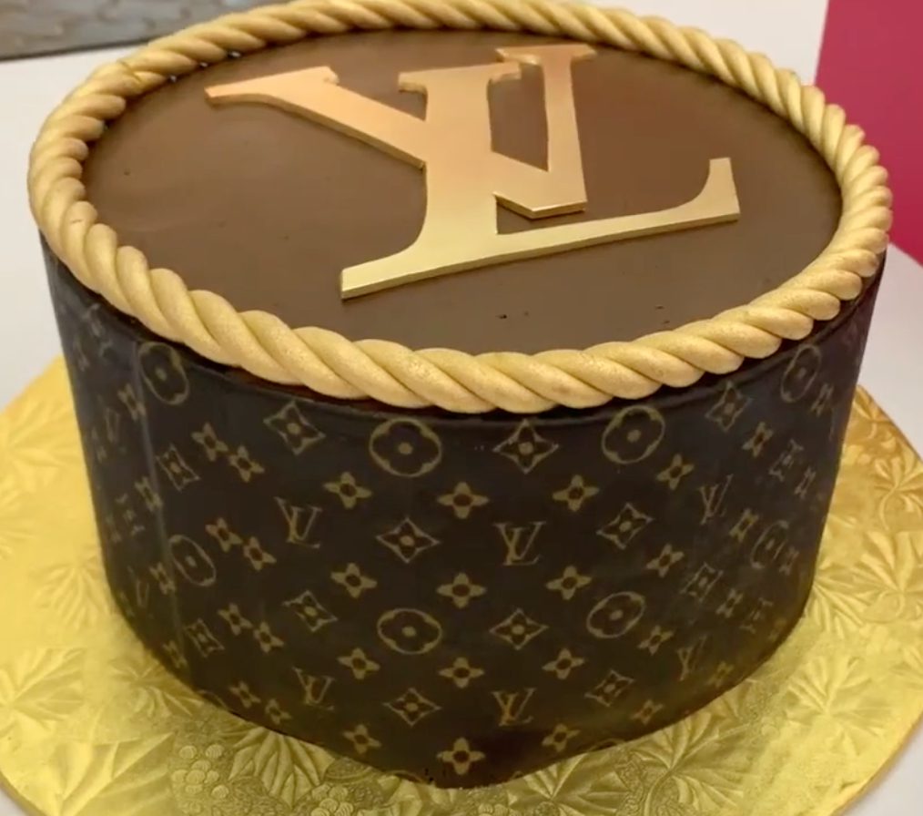 simple louis vuitton cake